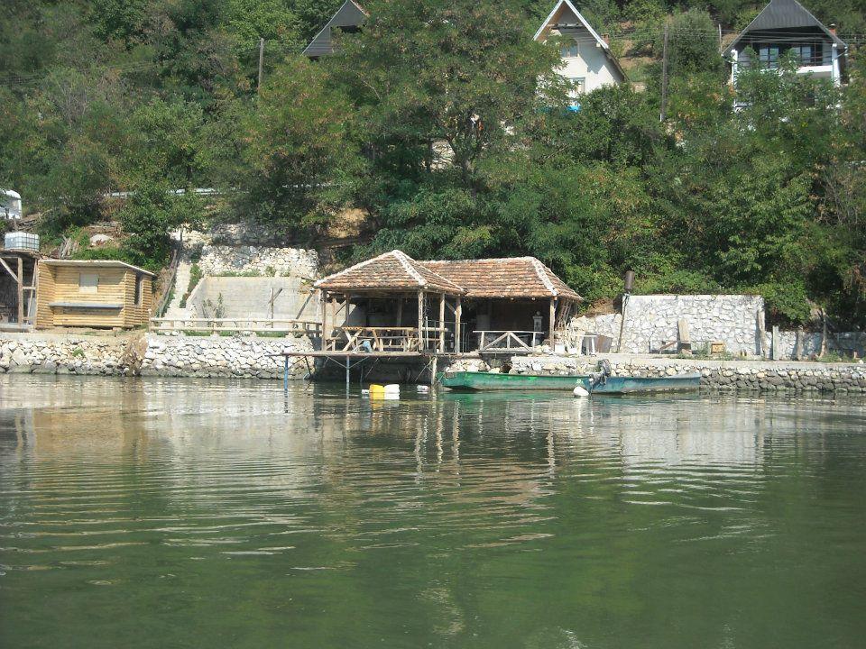 Chalet Ljubicine Kolibe Golubinje Zewnętrze zdjęcie