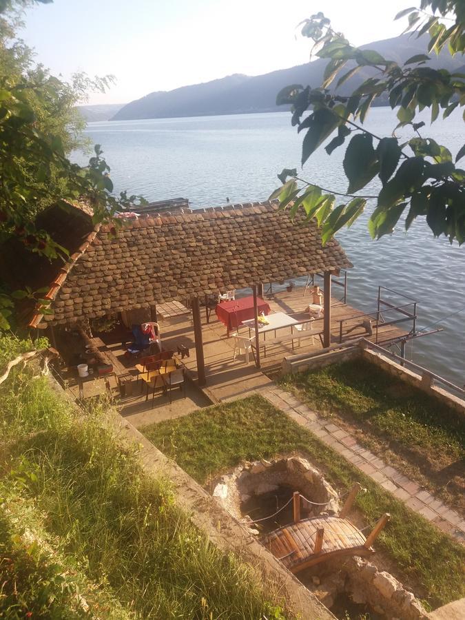 Chalet Ljubicine Kolibe Golubinje Zewnętrze zdjęcie