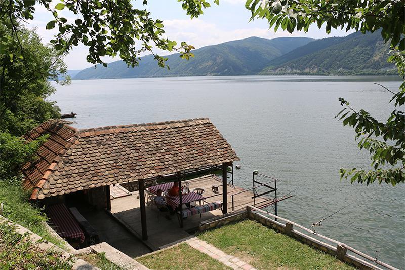 Chalet Ljubicine Kolibe Golubinje Zewnętrze zdjęcie
